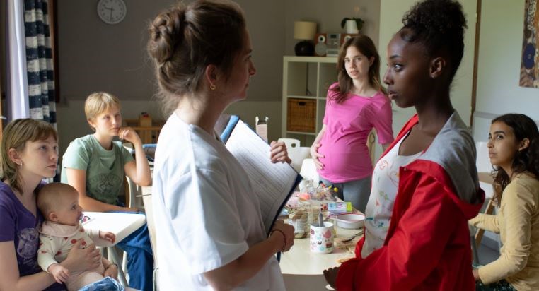 Image for Young Mothers (Jeunes mères)